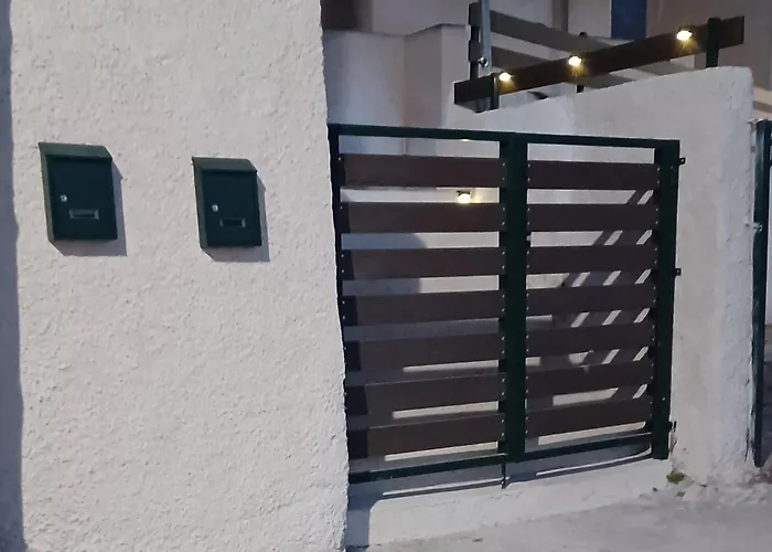Gentle Sea Breeze Apartments